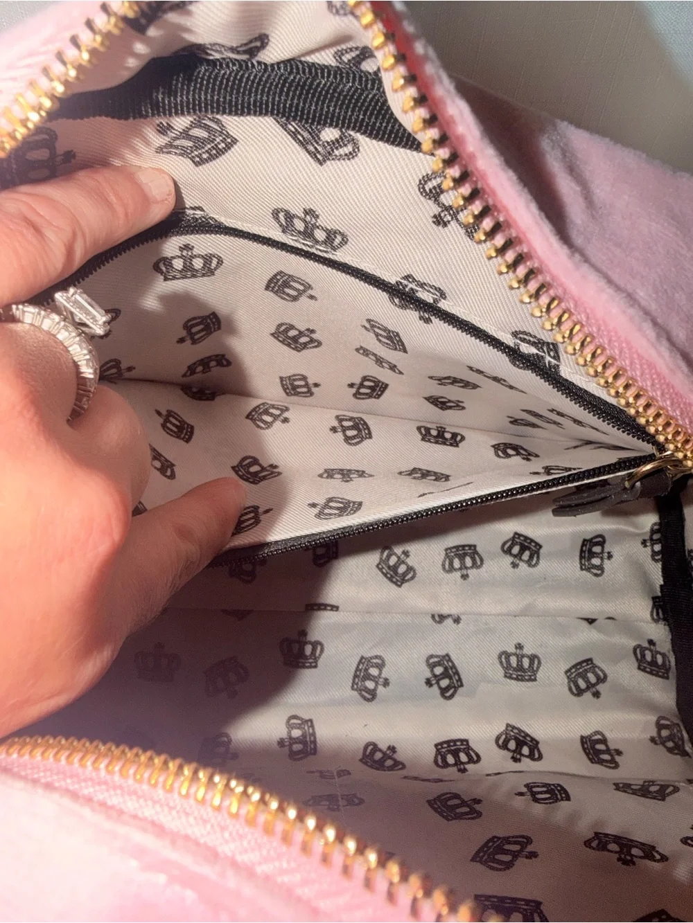 Juicy Couture Retro Chic Bowler Style Purse in Flamingo/Chocolate NEW